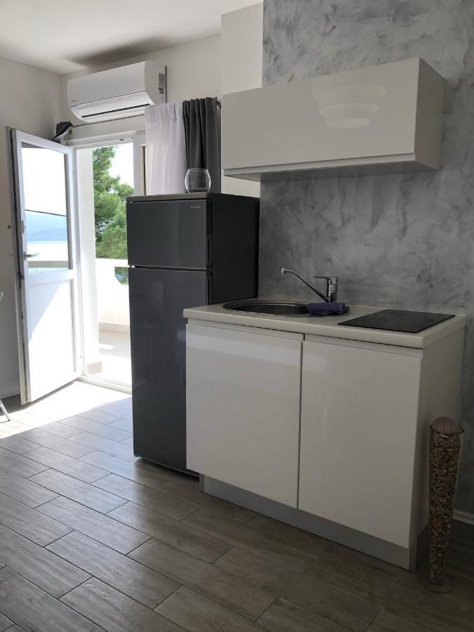 Apartmani Milka I Jozo أوميس المظهر الخارجي الصورة