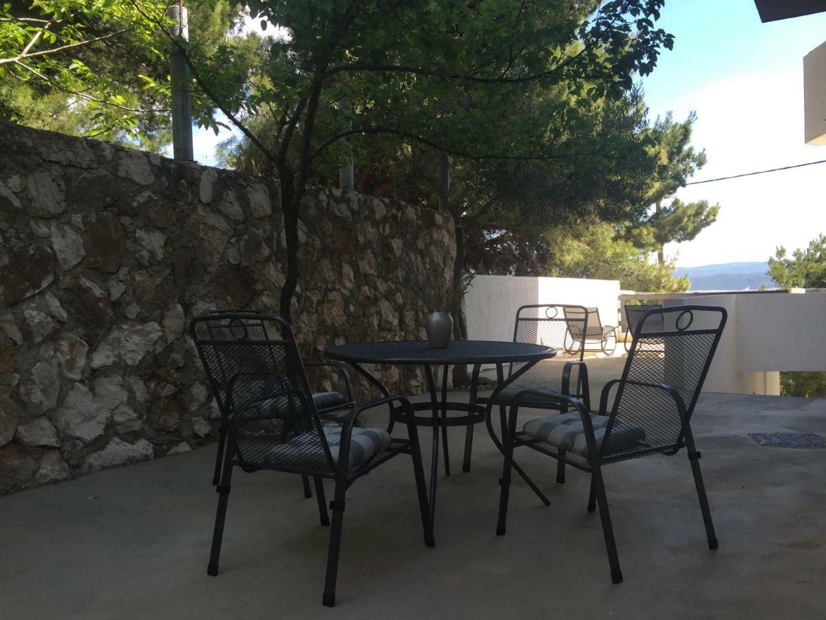 Apartmani Milka I Jozo أوميس المظهر الخارجي الصورة